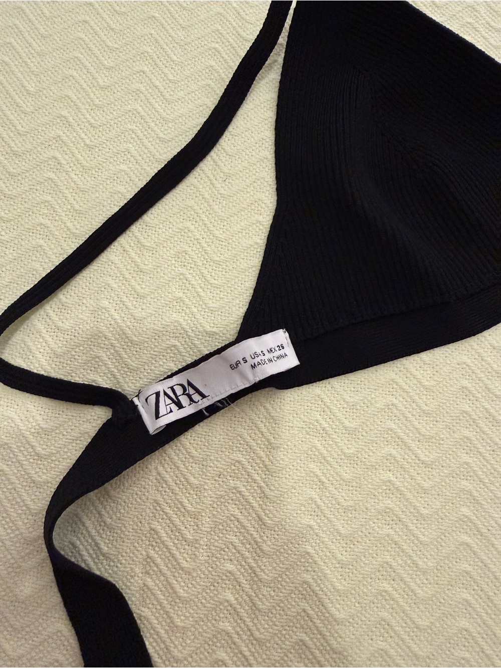 Zara Black Ribbed Triangle Top - Picture 2 of 2